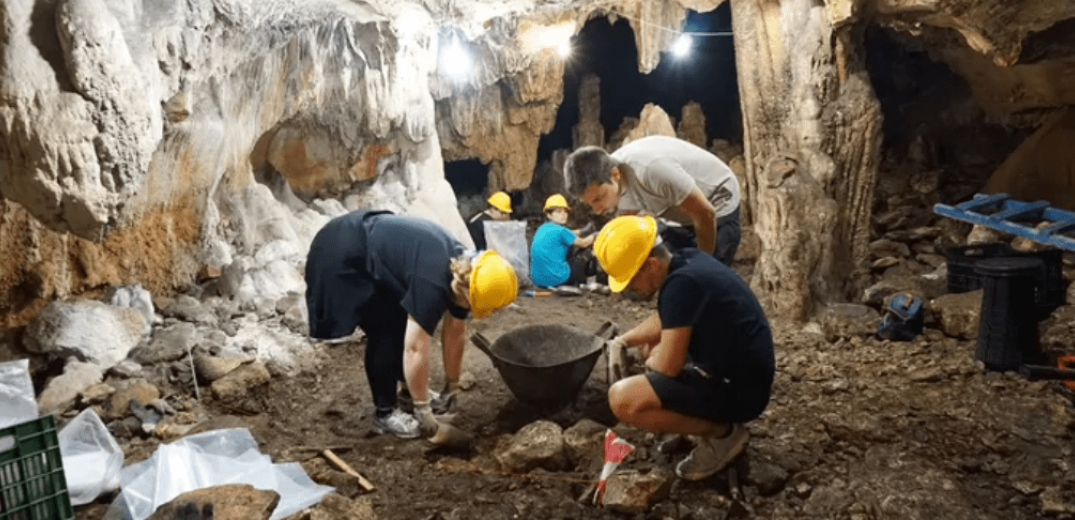 Αρχαιολογική έρευνα στο σπήλαιο της Μαρώνειας