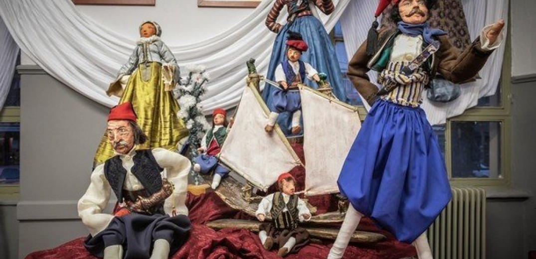 Νάουσα: Μια έκθεση με χειροποίητες κούκλες Ελλήνων ηρώων της Επανάστασης του 1821 (φωτ.)