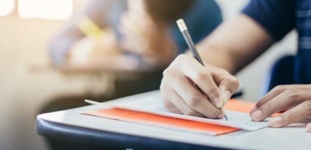 Σχολεία: Aντίστροφη μέτρηση για τη λήξη της φετινής σχολικής χρονιάς - Πότε ξεκινούν οι Πανελλαδικές Εξετάσεις
