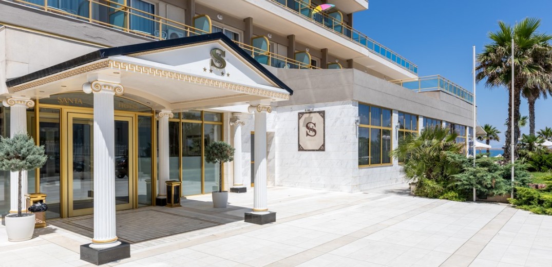 Santa Beach Hotel 4*: Στην αγκαλιά του Θερμαϊκού, υπό τη σκέπη του Ολύμπου, με θέα που κόβει την ανάσα