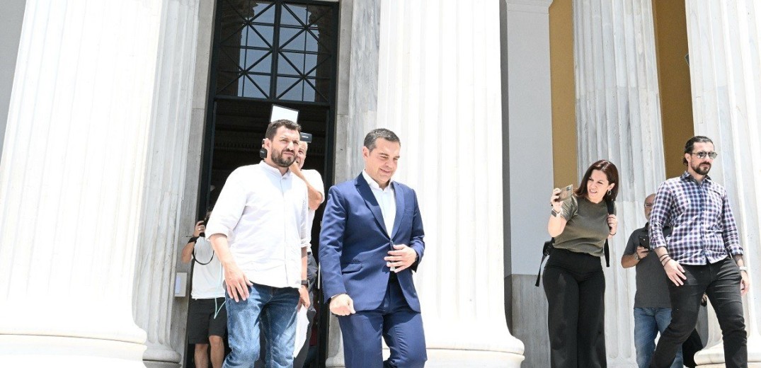 Υπέβαλε την παραίτησή του ο Αλέξης Τσίπρας από την ηγεσία του ΣΥΡΙΖΑ -  Δε θα είναι ξανά υποψήφιος (βίντεο)