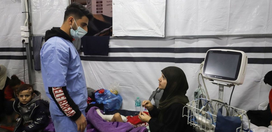 Γάζα: «Οι συνθήκες είναι φρικτές για τις γυναίκες» λέει γιατρός που επιστρέφει από τη Ράφα