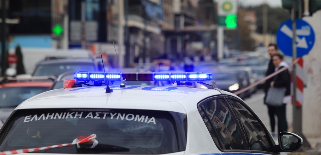 Θεσσαλονίκη: Ιδιοκτήτης καταστήματος ακινητοποίησε διαρρήκτη που μπήκε από τον φωταγωγό