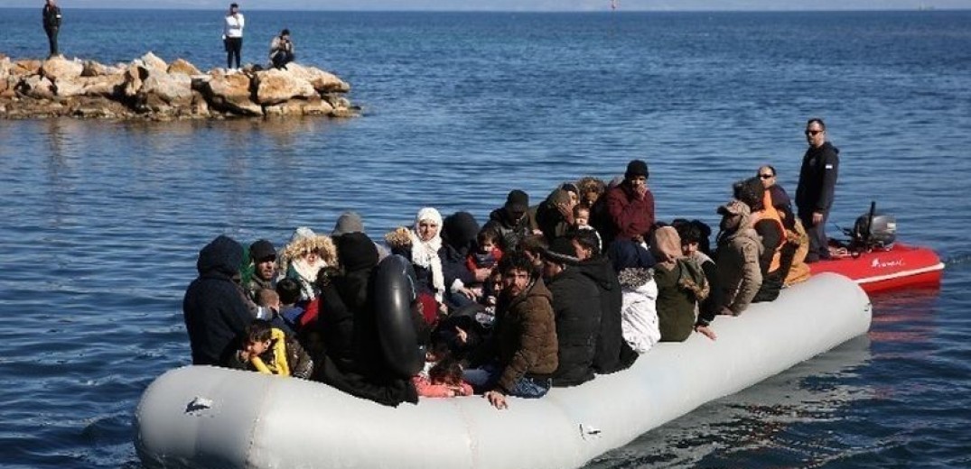 Τούρκος καταζητούμενος για φόνο μετέφερε 14 παράνομους μετανάστες