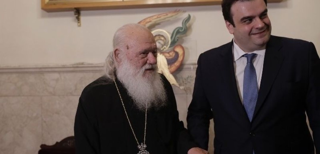 Αρχιεπίσκοπος Ιερώνυμος στη συνάντηση με τον Κ. Πιερρακάκη: «Η Εκκλησία δεν εκδικείται»