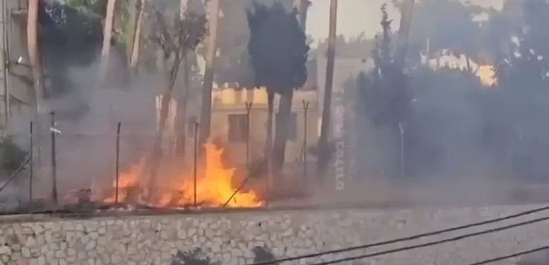 Ισραηλινοί έβαλαν φωτιά στην UNRWA του ΟΗΕ στην Ιερουσαλήμ - Κλείνουν τα γραφεία (βίντεο)