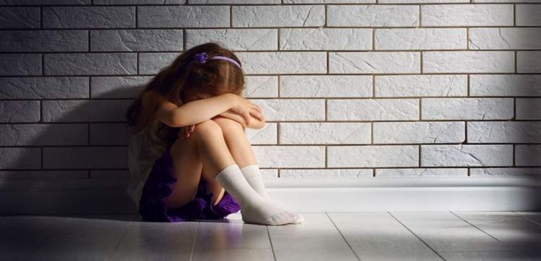 Φρίκη στο Πέραμα: Συνελήφθη 31χρονος για τη σεξουαλική κακοποίηση της 5χρονης κόρης του