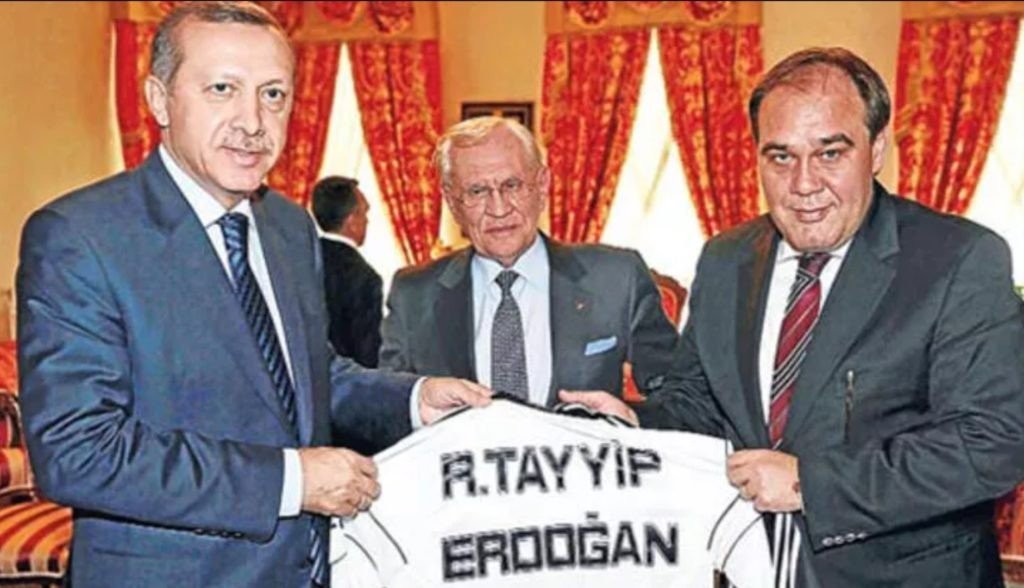 erdogan-with-demiroren-family-1024x588.jpg