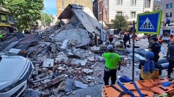 Κωνσταντινούπολη: Στο φως βίντεο από την κατάρρευση του τριώροφου κτιρίου - 1 νεκρός και 7 τραυματίες (βίντεο)