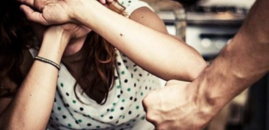 Βόλος: Νέα καταγγελία για ενδοοικογενειακή βία - Χτυπούσε το κεφάλι της συζύγου του στο πάτωμα… αλλά δεν θυμόταν τίποτα