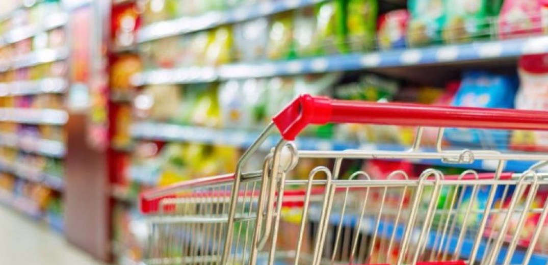 Κόβουν από παντού οι καταναλωτές: Λογαριασμοί και αγορές προϊόντων «ροκανίζουν» το εισόδημα