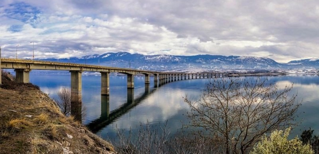 Κοζάνη: «Άνοιξε» η γέφυρα Σερβίων μόνο για ΙΧ οχήματα 