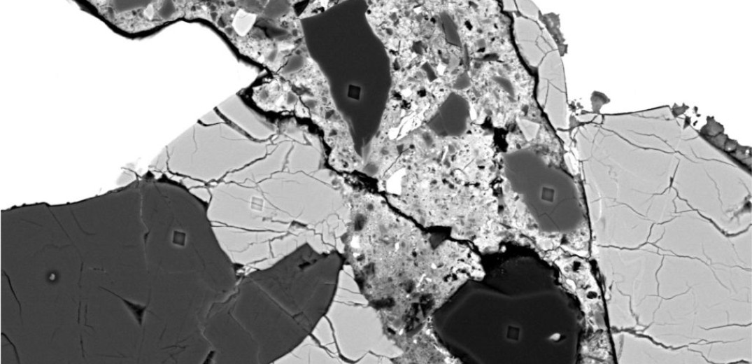 Μοναδικά ευρήματα σε μετεωρίτη από Έλληνα επιστήμονα - Νέα πηγή προέλευσης του νερού στη Γη;
