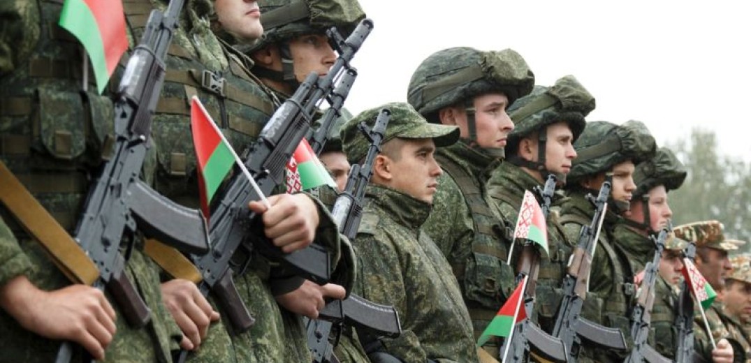 Λευκορωσία: &quot;Δεν είναι επιστράτευση&quot; οι μαζικές κλήσεις στα στρατολογικά γραφεία
