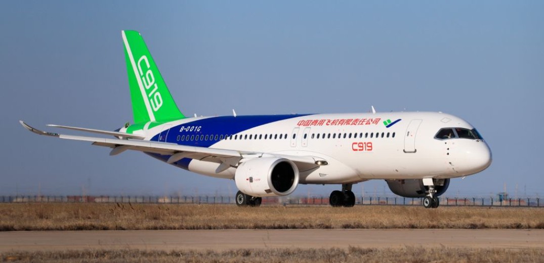 Ένα βήμα πριν την πιστοποίηση το κινέζικο επιβατικό αεροσκάφος που θα κοντράρει Airbus και Boeing