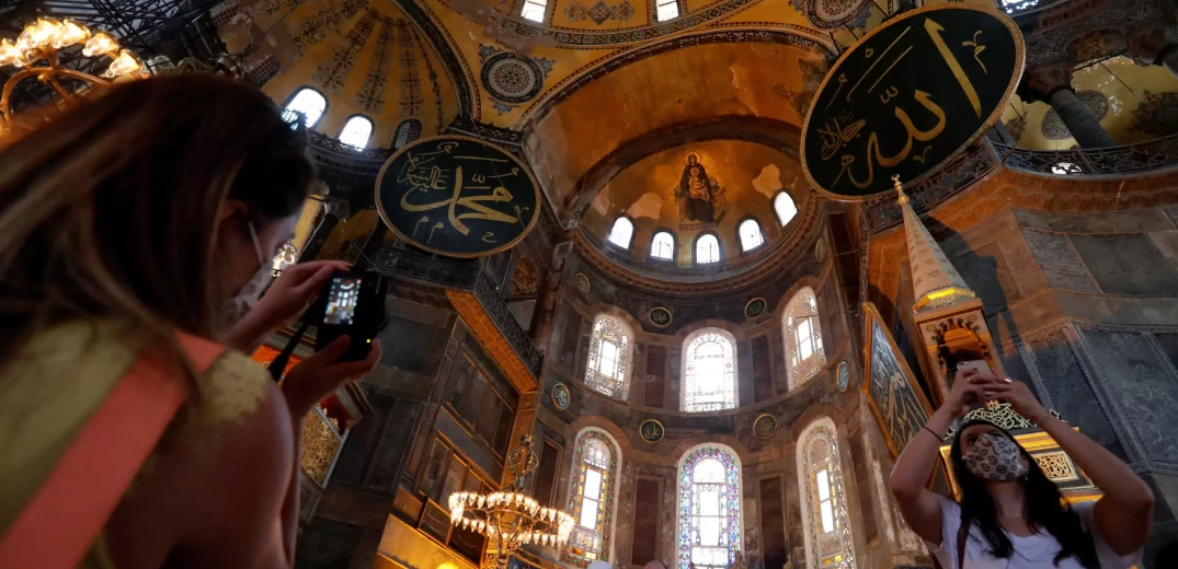Αγιά Σοφιά: Να ξαναγίνει μουσείο, λέει η τουρκική αντιπολίτευση - «Είναι σημαντικό κτίριο και πρέπει να την επισκέπτονται οι τουρίστες»