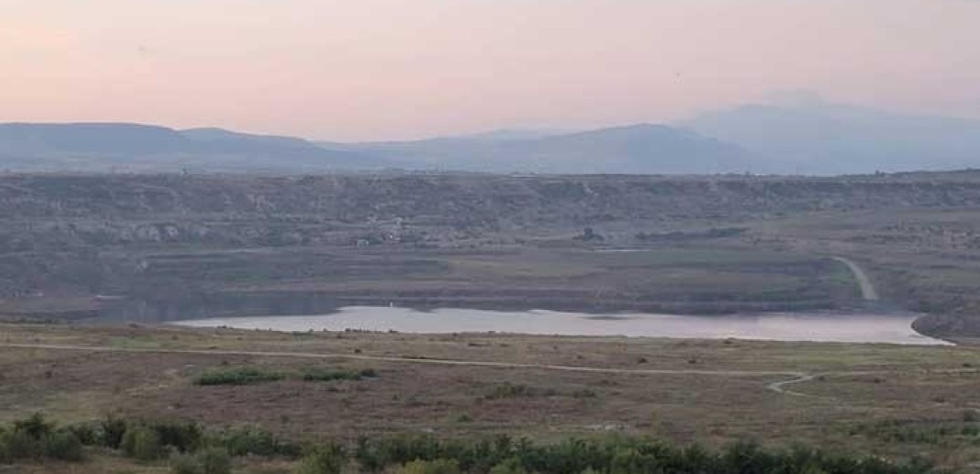 Αλλάζει το τοπίο στο πρώην ορυχείο Αμυνταίου: Σχηματίστηκε λίμνη βάθους 60 μέτρων 