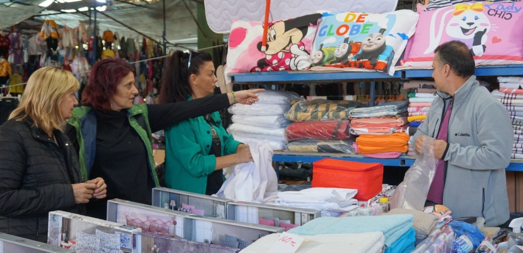 &quot;Τρέχουν&quot; στην Αδριανούπολη Βούλγαροι τουρίστες για να αγοράσουν παπλώματα και κουβέρτες