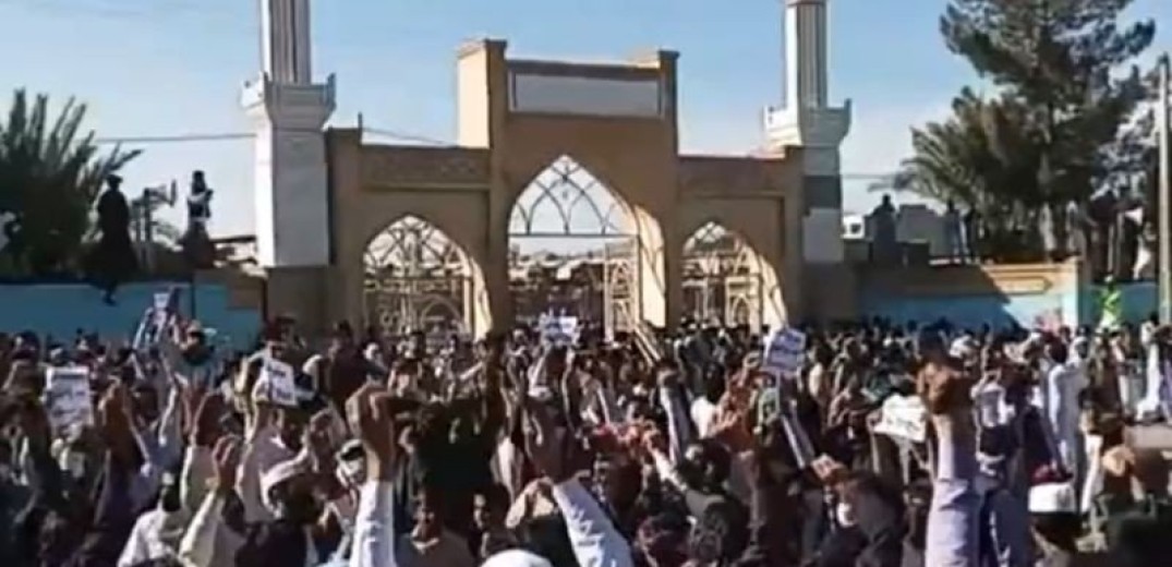 Διαδηλωτές «πλημμύρισαν» ξανά τους δρόμους στο Ιράν (βίντεο)