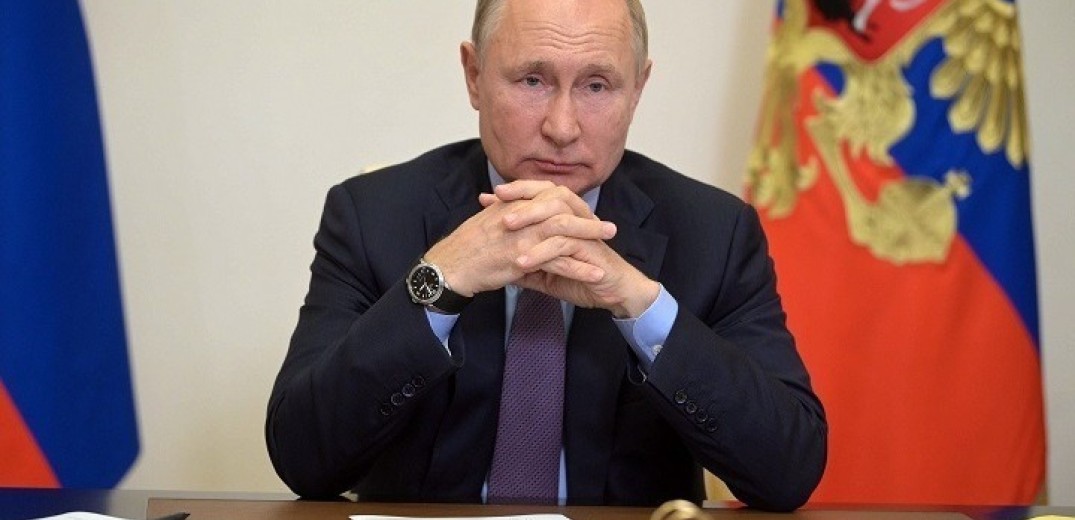 Ο Πούτιν υπέγραψε τον νόμο που απαγορεύει την «προπαγάνδα ΛΟΑΤΚΙ»