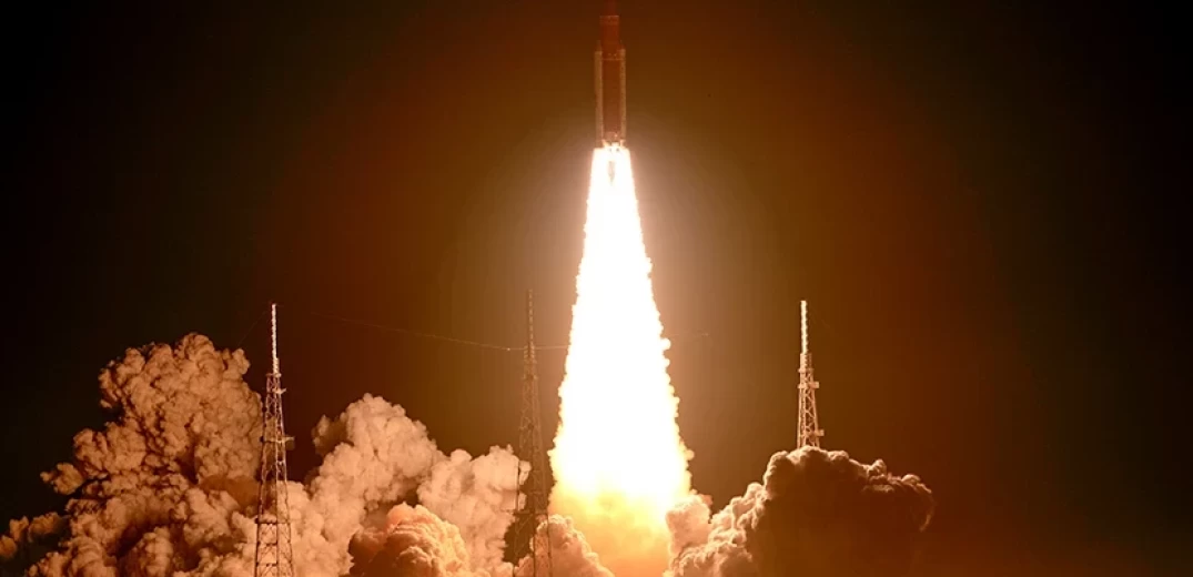 Artemis: Ο νέος γιγάντιος πύραυλος της NASA, ο ισχυρότερος του κόσμου, απογειώθηκε για τη Σελήνη