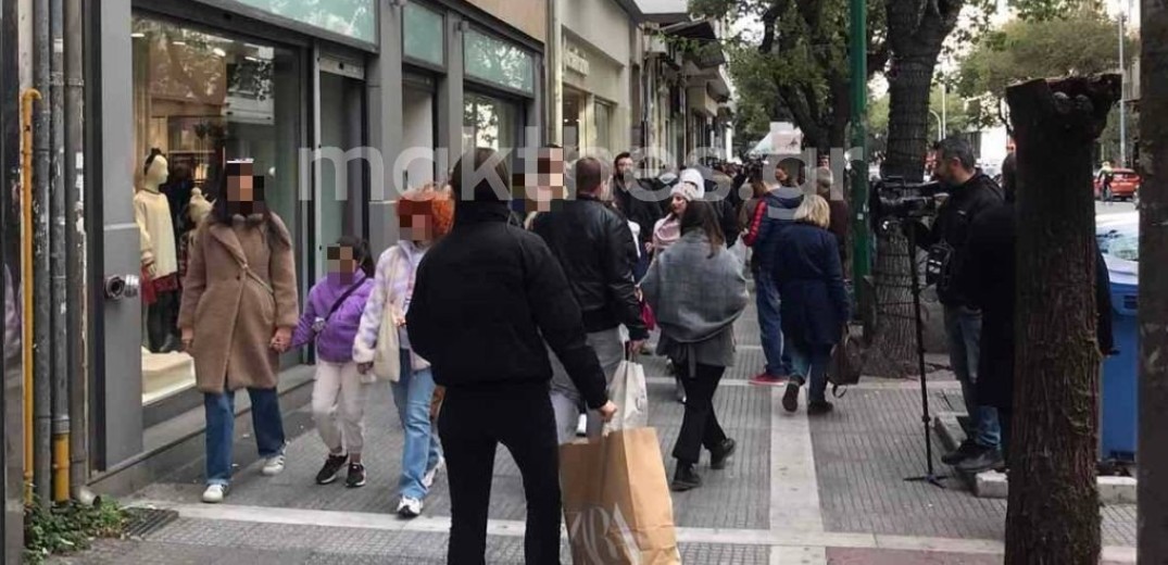 Θεσσαλονίκη: Κοσμοσυρροή στην ανοιχτή αγορά του κέντρου (φωτ.)