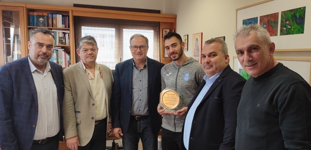 Δημήτρης Κυρσανίδης: Ο Δήμος Παύλου Μελά τίμησε τον παγκόσμιο πρωταθλητή παρκούρ