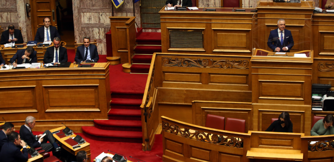 Προϋπολογισμός 2023: Με ομιλίες βουλευτών και υπουργών συνεχίζεται η συζήτηση στη Βουλή 