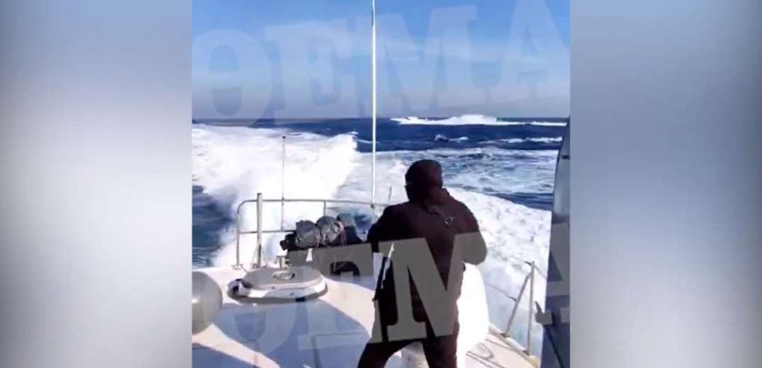 Τουρκική προκλητικότητα: Βίντεο από την τουρκική ακταιωρό που προσπαθεί να εμβολίσει σκάφος του λιμενικού&#33;