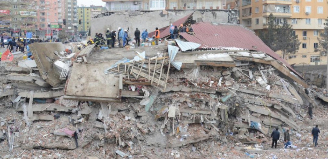 Σεισμός στην Τουρκία - Συγκλονίζει Έλληνας εθελοντής: Εντοπίσαμε νεκρή μία οικογένεια με επτά μέλη