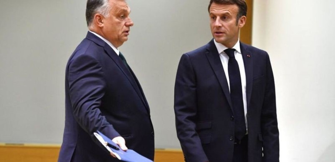 Συνάντηση Μακρόν-Ορμπαν στο Παρίσι: Συζήτησαν για το κράτος δικαίου και την «ενότητα» έναντι της Ρωσίας