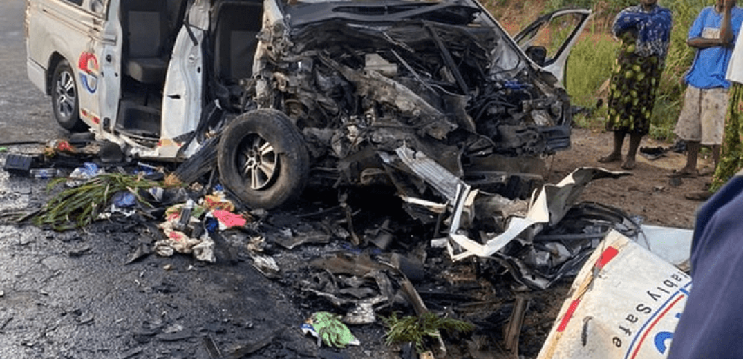 Τραγωδία στη Γκάνα με 9 νεκρούς από σύγκρουση λεωφορείων