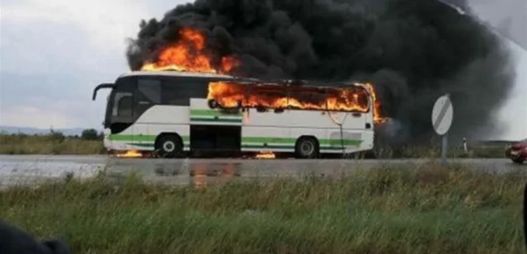 Φωτιά σε λεωφορείο με μαθητές: Ανησυχούν οι γονείς για την ασφάλεια των παιδιών τους 