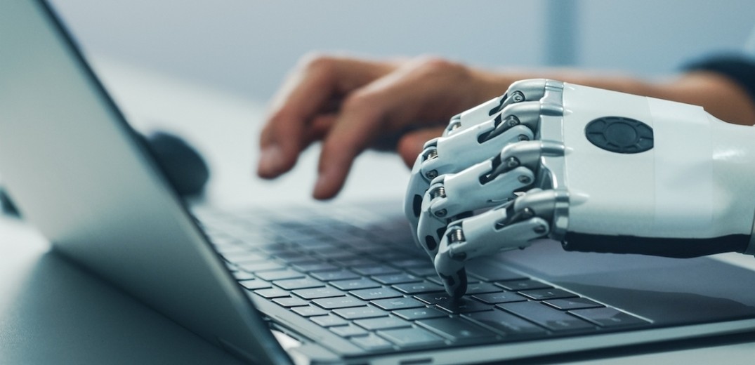 Το Ευρωπαϊκό Κοινοβούλιο ενέκρινε νέο κανονισμό-ορόσημο που πλαισιώνει την Τεχνητή Νοημοσύνη