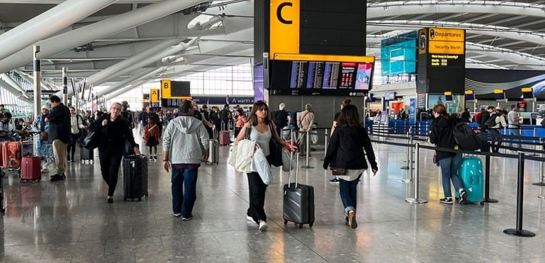 Το χάος στα αεροδρόμια της Ευρώπης μπορεί να κρατήσει μέρες: Συνεχίζονται τα προβλήματα