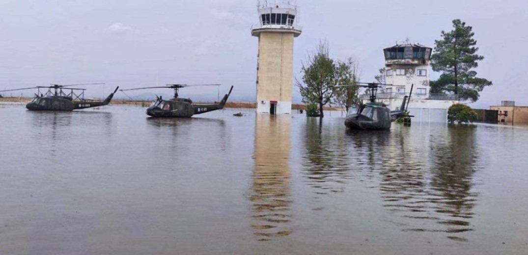 Μαγνησία: Ανέσυραν τα ελικόπτερα που είχαν βυθιστεί στη λίμνη Κάρλα
