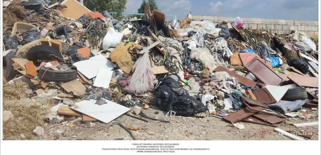 Θεσσαλονίκη: Έκαναν ανακαίνιση και κατέστρεψαν το περιβάλλον με τα μπάζα τους (φωτ.)