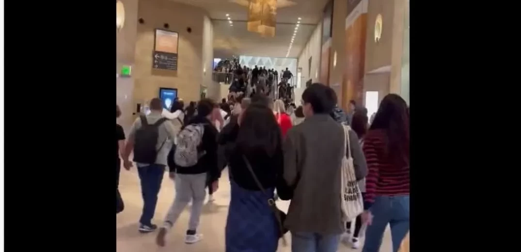 Γαλλία: Έκλεισε το Μουσείο του Λούβρου μετά από γραπτό μήνυμα  - Δείτε βίντεο από την εκκένωση 
