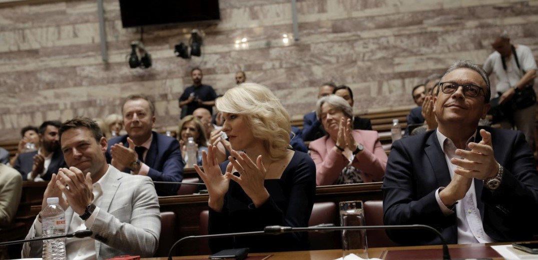 Θ. Τζάκρη: «Η κυβέρνηση παραχαράσσει συνειδητά τα μεγέθη της ελληνικής οικονομίας»