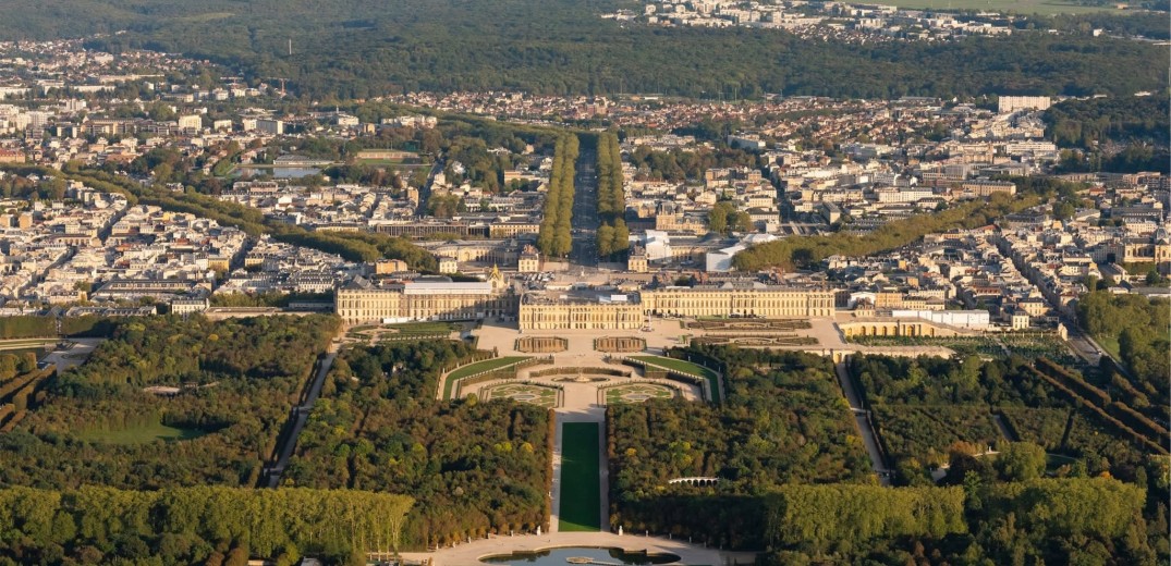 Γαλλία: Άνοιξε ξανά το Παλάτι των Βερσαλλιών μετά την απειλή για βόμβα