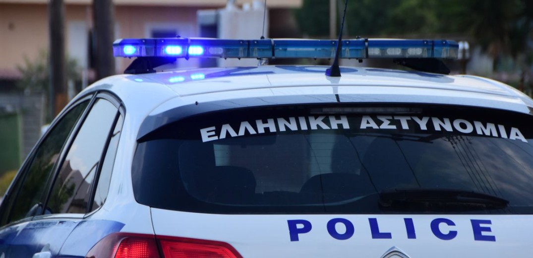 Θεσσαλονίκη: Συνελήφθη ο 42χρονος που μαχαίρωσε τη σύζυγό του - Νοσηλεύεται φρουρούμενος