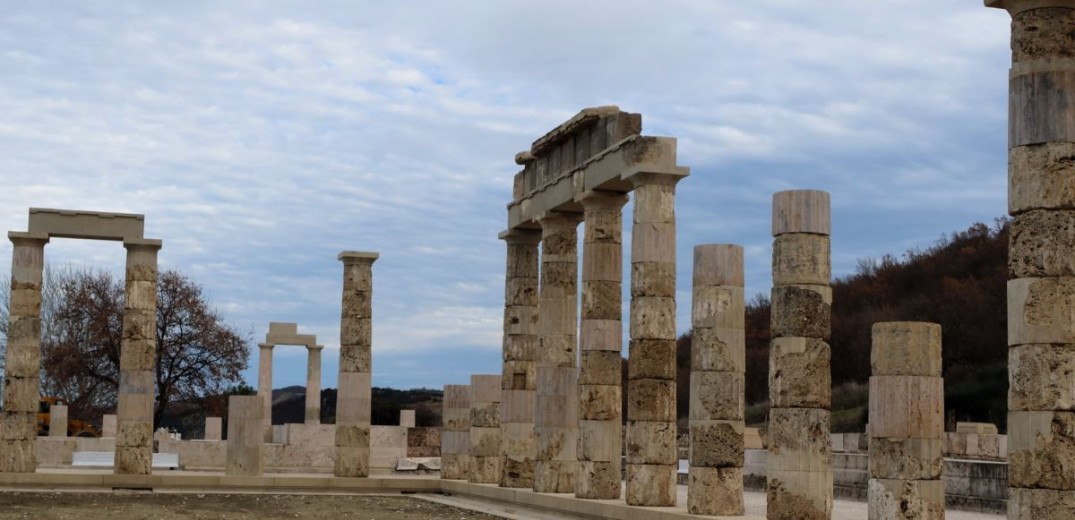 Αιγές: Εγκαινιάζεται σήμερα από τον Κ. Μητσοτάκη ο «Παρθενώνας της Μακεδονίας» - Το μεγαλύτερο οικοδόμημα της κλασικής αρχαιότητας (φωτ.)