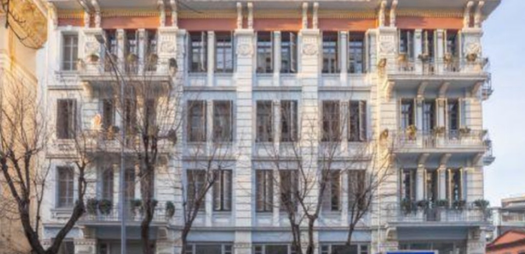 Θεσσαλονίκη: Στο σφυρί ο 4ος όροφος του νεοκλασικού στη γωνία Τσιμισκή με Κατούνη