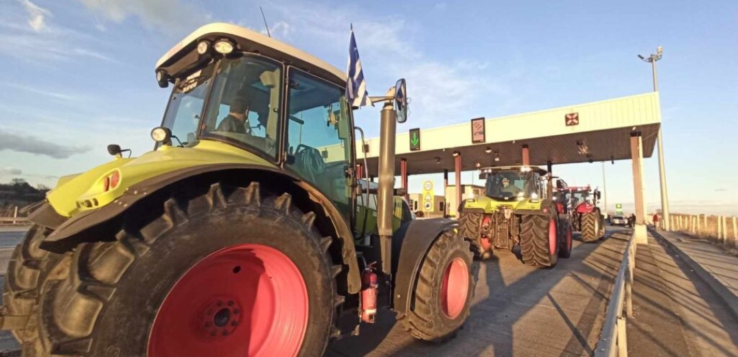 Θεσσαλονίκη: «Έφοδος» των αγροτών με 50 τρακτέρ σήμερα το πρωί στο ΥΜΑΘ - Μπλόκο και σε Στρυμονικό και Δερβένι