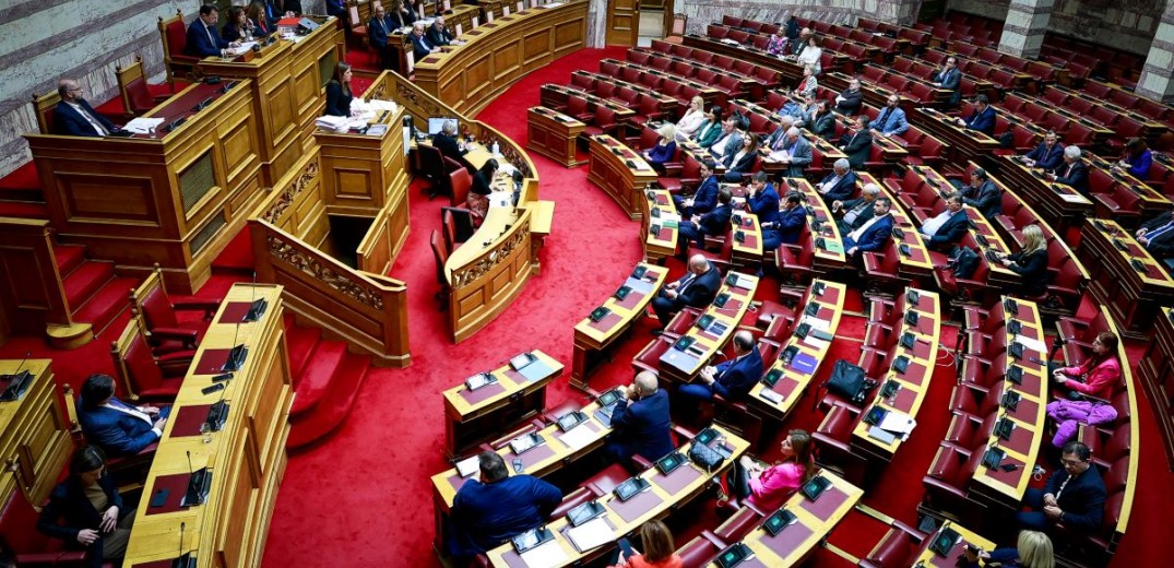 Πρόταση δυσπιστίας: Σφοδρή η σύγκρουση των πολιτικών αρχηγών - Όλα όσα έγιναν χθες στη Βουλή