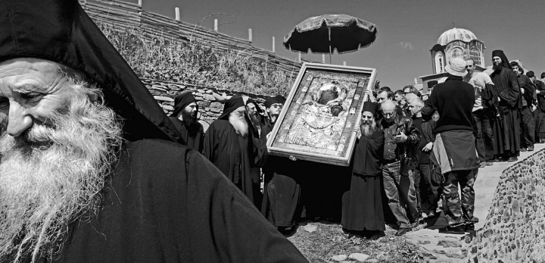 Θεσσαλονίκη - Πάσχα στο Άγιο Όρος: Ομαδική έκθεση φωτογραφίας και ιερών κειμηλίων στην Αγιορειτική Εστία