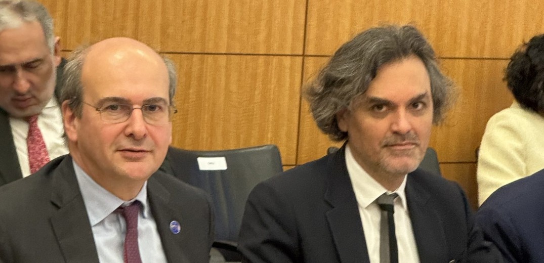 Συναντήσεις του Κ. Χατζηδάκη στην Υπουργική Διάσκεψη του ΟΟΣΑ