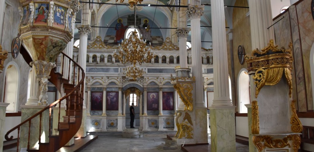Το άγνωστο έθιμο ως το 1922: Πρώτη Ανάσταση στο ναό του Ταξιάρχη στο Αϊβαλί