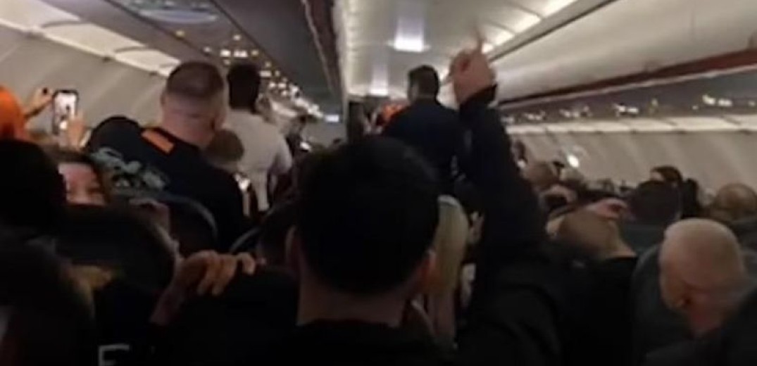 Ζευγάρι προκάλεσε αναγκαστική προσγείωση της easyJet στο Ηράκλειο (βίντεο)