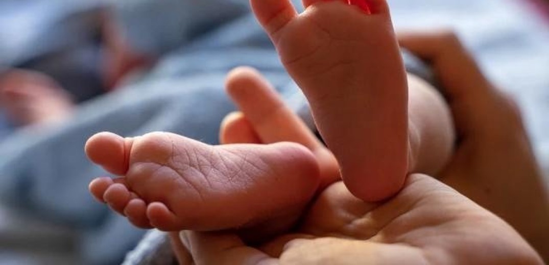 Μαλί: Μια 25χρονη γέννησε εννιάδυμα - Πέντε κορίτσια και τέσσερα αγόρια